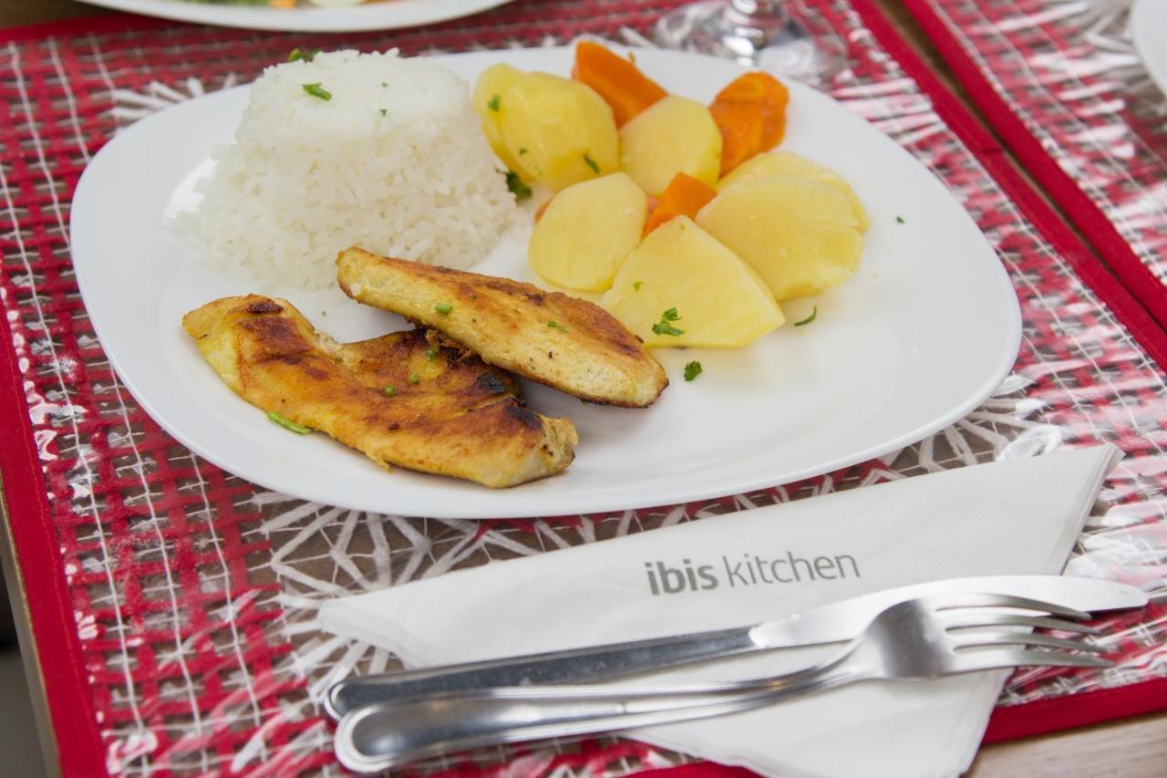 Отель Ibis Maceio Pajucara Экстерьер фото