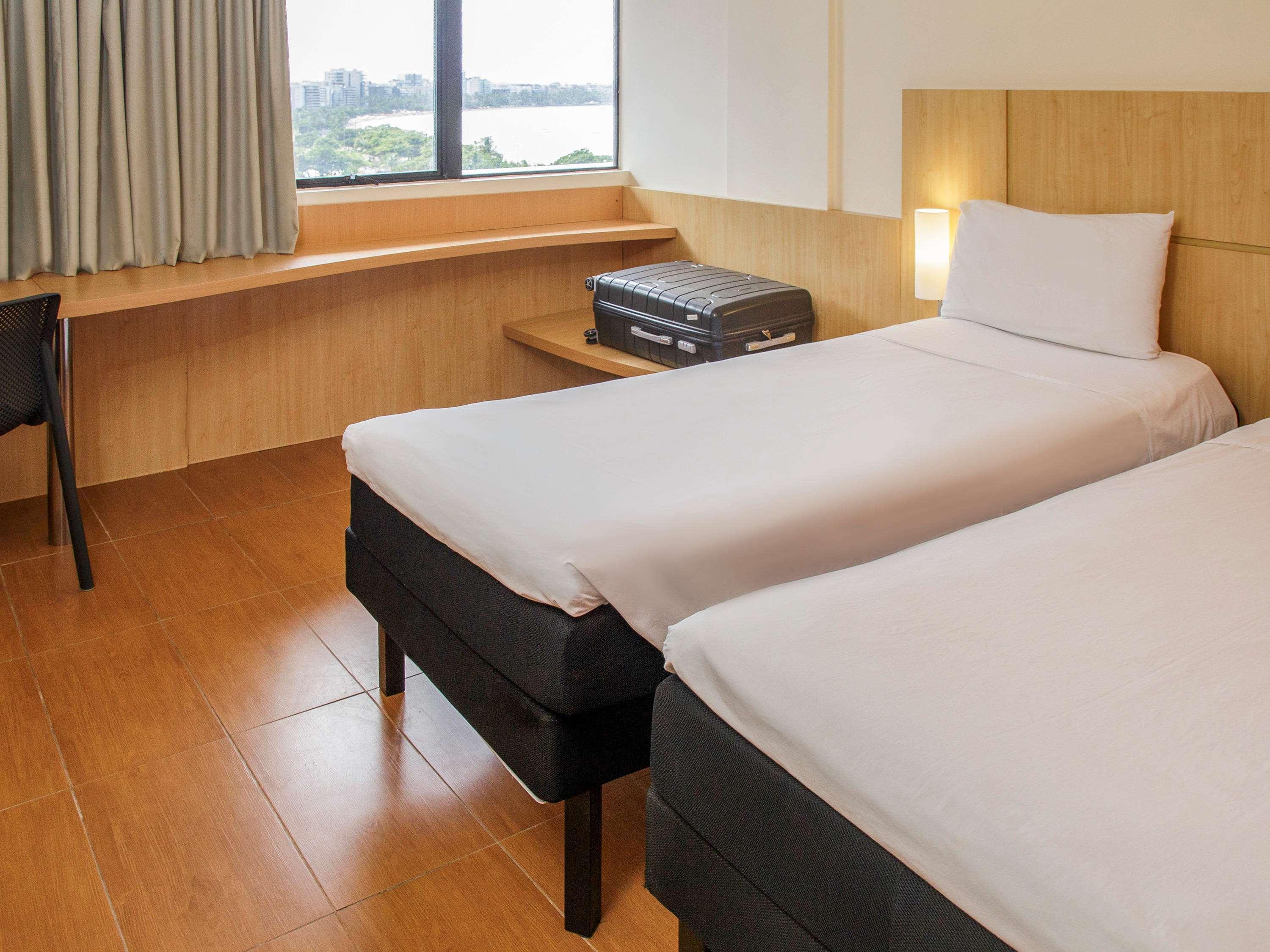 Отель Ibis Maceio Pajucara Экстерьер фото
